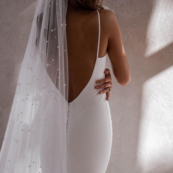 Pearl Veil (Cathedral Length) - Designed by 'Made With Love' Bridal - Picture 3 of 11